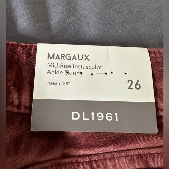 DL1961 MARGAUX Mid-Rise Instasculpt  Ankle Skinny Fervid Velvet Pant Size 26 - Picture 9 of 15